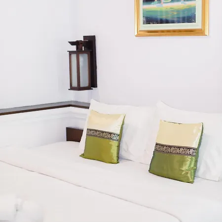 Huen Hug Chiang Mai Hotel Exterior photo